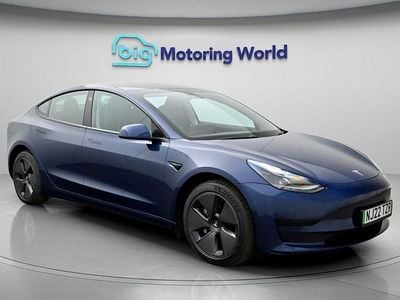 Used Tesla Model 3 Standard Range Plus 222 kW (302 HP) 2021 Blue Sedan