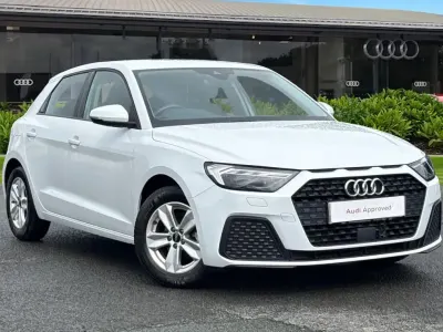 Used Audi A1 Design 95 HP (69 kW) 2023 White SUV