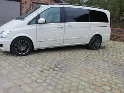 Usado Mercedes Viano 163 HP (119 kW) 2013 Cinzento Monovolume