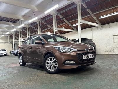Used Hyundai i20 SE 84 HP (61 kW) 2017 Brown Hatchback