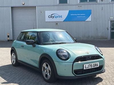 Used Mini Cooper Hatch 113 kW (154 HP) 2025 Green Hatchback