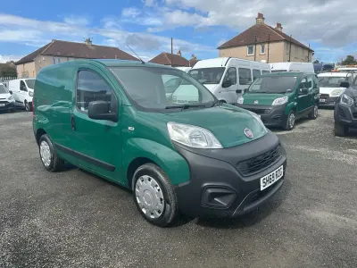 Używany Fiat Fiorino 2020 Zielony Minivan