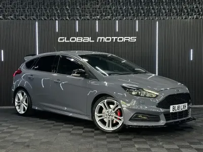 Used Ford Focus ST 250 HP (183 kW) 2018 Grey Hatchback