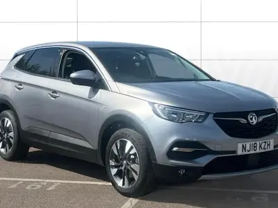 Second-hand Vauxhall Grandland X Sport 131 CP (96 kW) 2018 Gri SUV