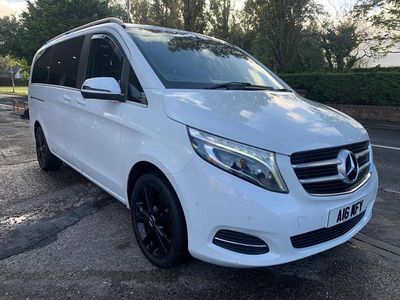 Mercedes V220