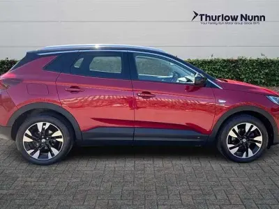 Second-hand Vauxhall Grandland X Edition 130 CP (95 kW) 2021 Roșu SUV