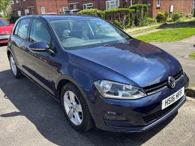 Used VW Golf VII Edition 125 HP (91 kW) 2016 Blue Hatchback