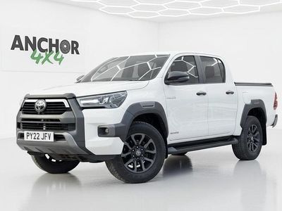 Used Toyota HiLux 204 HP (150 kW) 2022 White Pickup