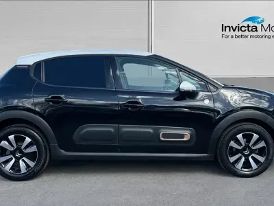 Używany Citroën C3 PureTech 83 KM (61 kW) 2023 Czarny Hatchback