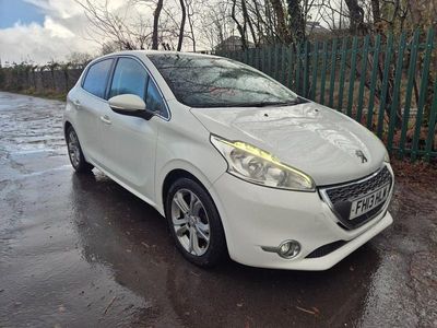 White Used 2013 Peugeot 208 Allure Hatchback | £2,495 (Fair price)