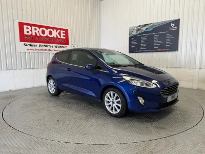 Used Ford Fiesta Titanium 100 HP (73 kW) 2018 Blue Hatchback