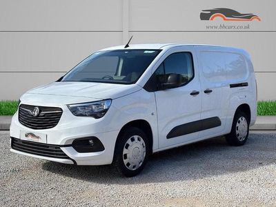 White Used 2021 Vauxhall Combo Sportive MPV | £9,790 (Fair price)