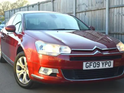 Używany Citroën C5 Exclusive 140 KM (102 kW) 2009 Czerwony Sedan/Limuzyna