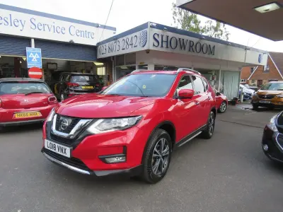 Used Nissan X-Trail N-Connecta 130 HP (95 kW) 2018 Red SUV