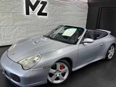 Porsche 911 Carrera 4