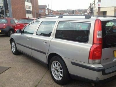 used Volvo V70 2.4