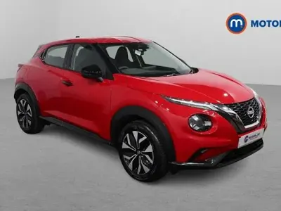 Używany Nissan Juke Acenta Premium 114 KM (83 kW) 2025 Czerwony SUV