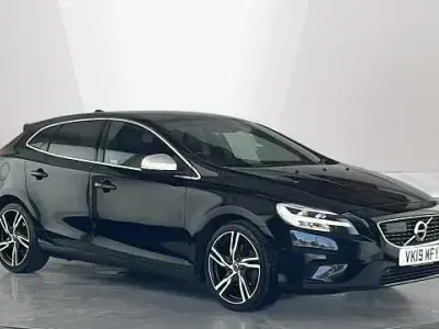 Used Volvo V40 R-Design 150 HP (110 kW) 2019 Hatchback