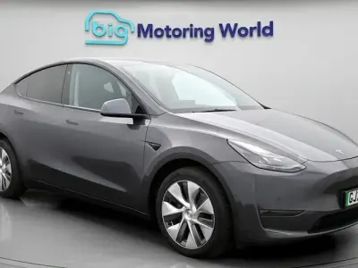 Begagnad Tesla Model Y Long Range AWD 286 kW (389 HK) 2025 SUV
