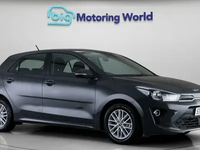Used Kia Rio 101 HP (74 kW) 2022 Grey Hatchback