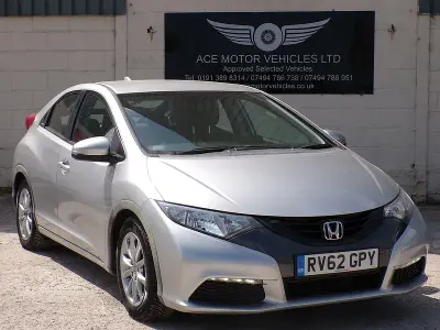 Used Honda Civic SE 100 HP (73 kW) 2012 Silver Hatchback