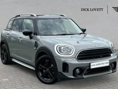 Usado Mini Cooper Countryman Classic 134 CV (98 kW) 2022 Gris SUV