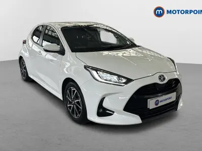 Used Toyota Yaris Design 91 HP (66 kW) 2022 White Hatchback