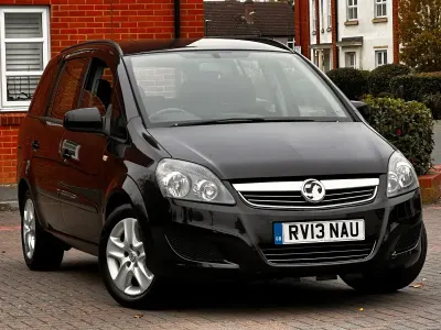 Used Vauxhall Zafira 115 HP (84 kW) 2013 Black MPV