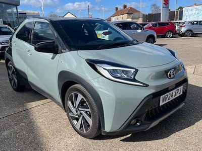 Used Toyota Aygo X 72 HP (52 kW) 2024 Green SUV