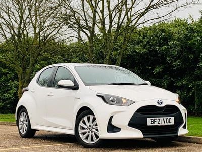 Used Toyota Yaris Hybrid 2021 White Hatchback