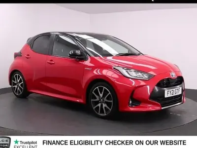 Used Toyota Yaris Edition 114 HP (83 kW) 2021 Orange Hatchback