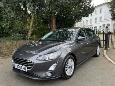 Used Ford Focus Titanium 125 HP (91 kW) 2020 Grey Hatchback