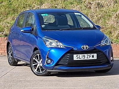 Used Toyota Yaris 111 HP (81 kW) 2019 Blue Hatchback