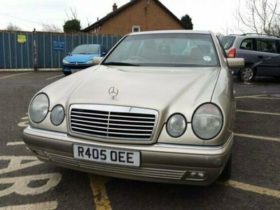 Usado Mercedes E300 1998 Sedan