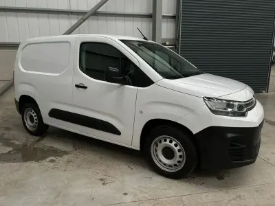 Used Citroën e-Berlingo 100 HP (73 kW) 2023 White
