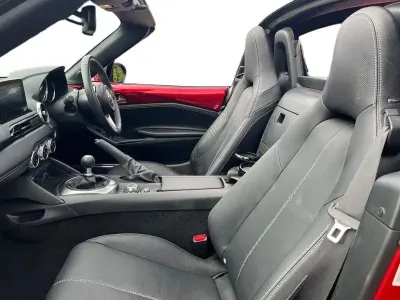 Used Mazda MX5 Exclusive-Line 130 HP (95 kW) 2023 Red Cabriolet