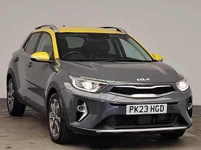 Used Kia Stonic 99 HP (72 kW) 2023 Grey SUV