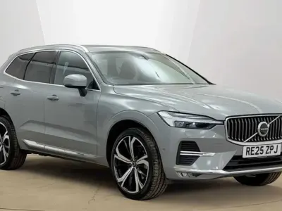 Używany Volvo XC60 Ultra 250 KM (183 kW) 2025 Szary SUV