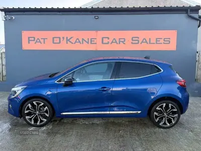 Used Renault Clio Techno 90 HP (66 kW) 2022 Blue Hatchback