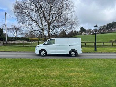 Used Ford Transit Custom Limited 136 HP (100 kW) 2025 White Van