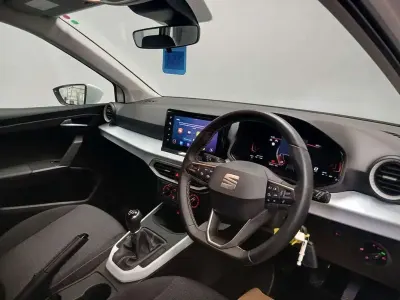 Used Seat Arona SE Technology 94 HP (69 kW) 2024 White SUV