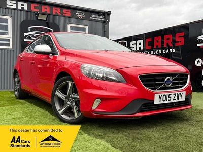 Used Volvo V40 R-Design 122 HP (89 kW) 2015 Red Hatchback