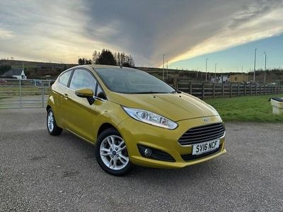 Yellow Used 2016 Ford Fiesta Zetec Hatchback | £7,495 (Fair price)