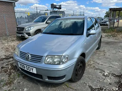 Used VW Polo S 75 HP (55 kW) 2001 Silver Hatchback