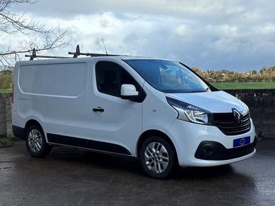 Used Renault Trafic 2017 White MPV