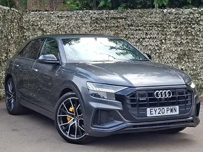 Used Audi Q8 Comfort 340 HP (250 kW) 2020 Grey SUV