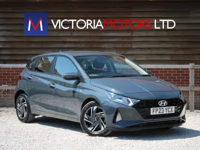 Used Hyundai i20 SE 100 HP (73 kW) 2023 Grey Hatchback