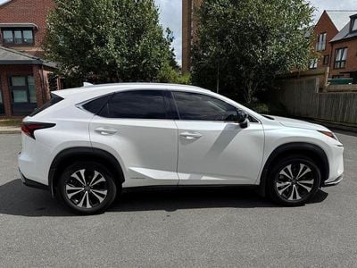 Lexus NX300h