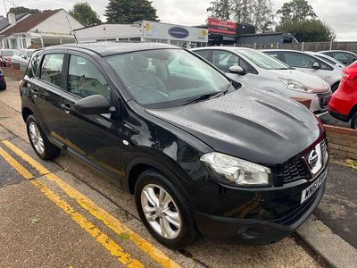 Black Used 2011 Nissan Qashqai Acenta SUV | £2,295 (Fair price)