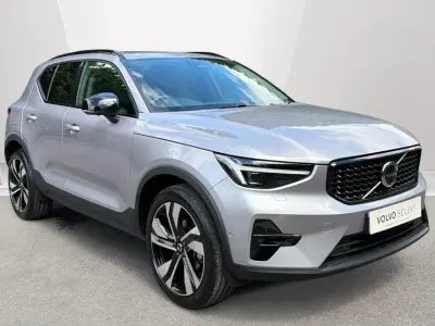 Used Volvo XC40 Ultra 163 HP (119 kW) 2025 Silver SUV